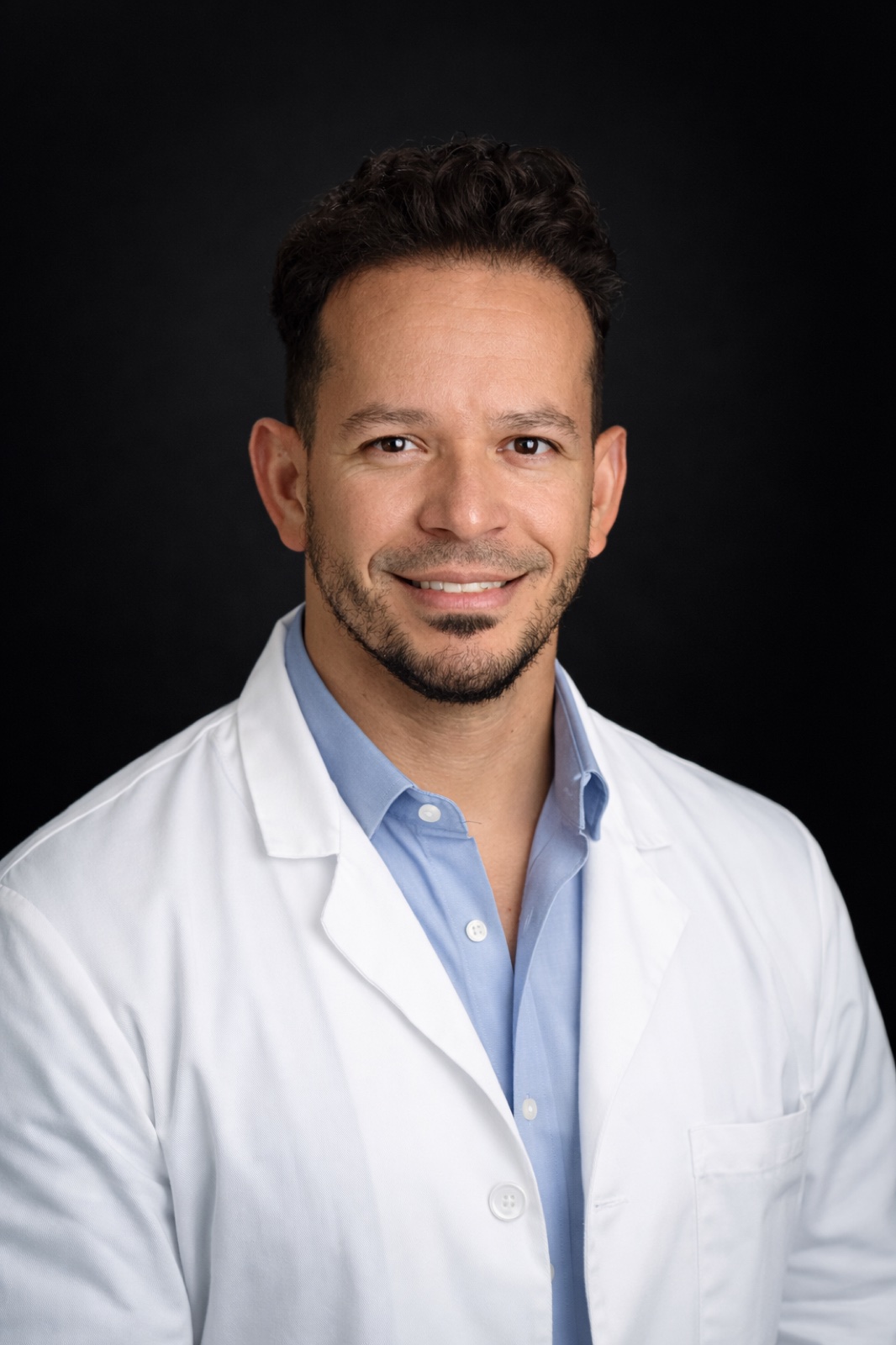 Portrait of Dr. Adham Elshahabi